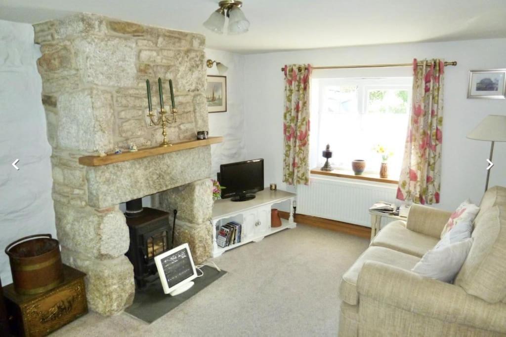 Lovely Cornish Cottage In Small Village Setting Saint Hilary  Buitenkant foto