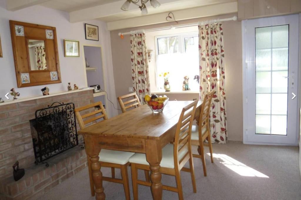 Lovely Cornish Cottage In Small Village Setting Saint Hilary  Buitenkant foto