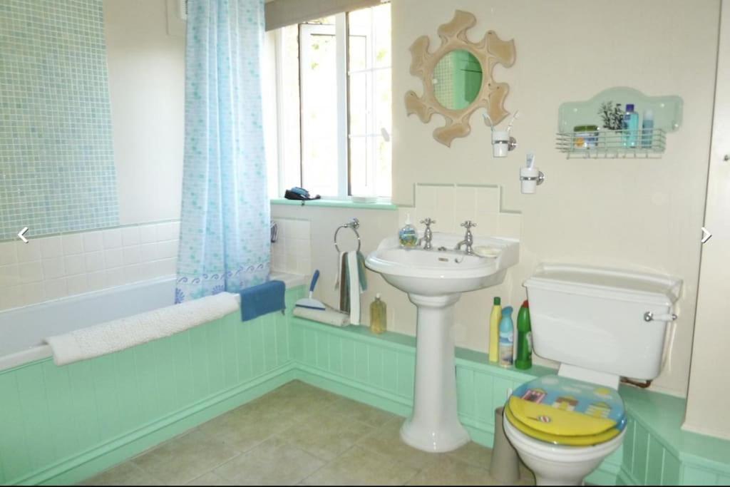 Lovely Cornish Cottage In Small Village Setting Saint Hilary  Buitenkant foto